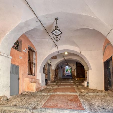 Mini Accommodation In Sanremo Liguria Екстериор снимка