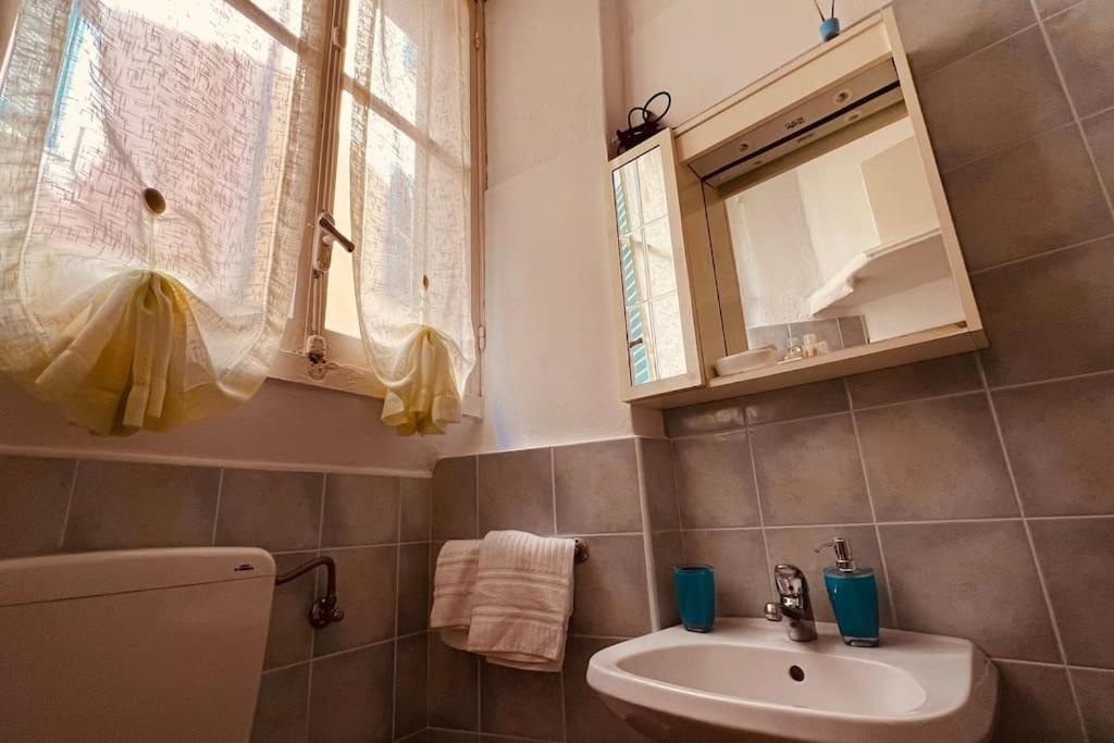 Mini Accommodation In Sanremo Liguria Екстериор снимка
