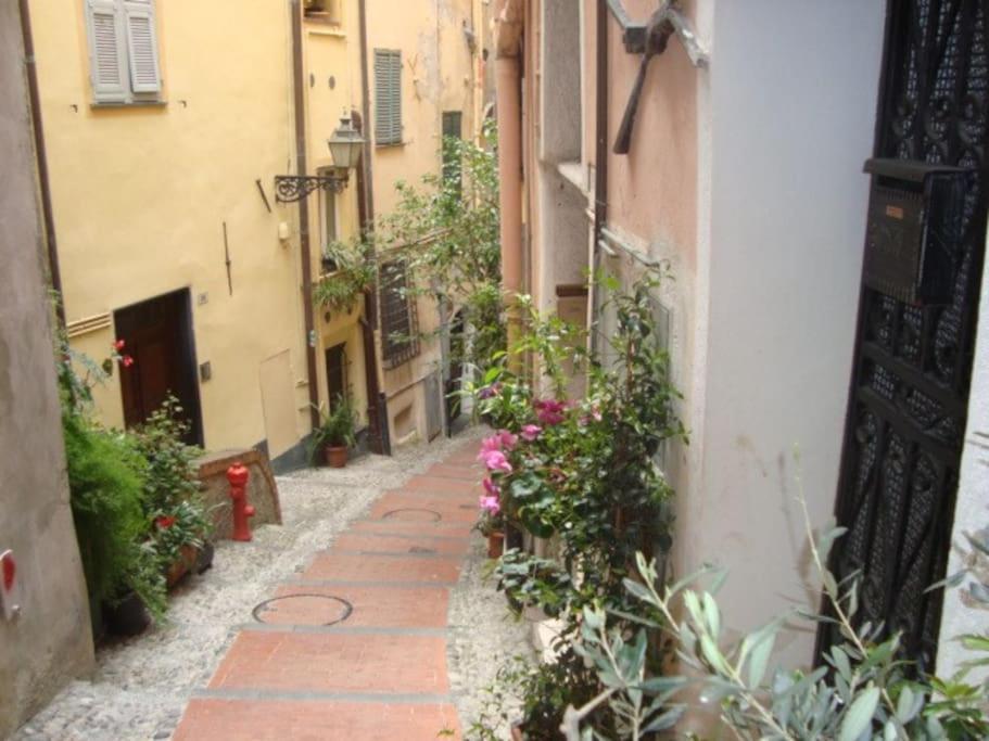 Mini Accommodation In Sanremo Liguria Екстериор снимка