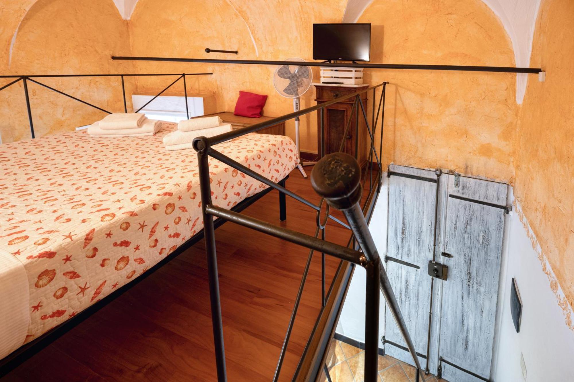 Mini Accommodation In Sanremo Liguria Екстериор снимка